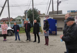 Попередній перегляд новини: Чорнівка вже ніби місто, але сільські проблеми несправедливого розпаювання та передачі землі власникам залишилися