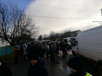 Після Мамаївців "тарифний бунт" проти підняття тарифів за газ підхопили в Оршівцях (ФОТО)