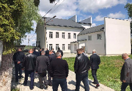 Депутати Чернівецької облради не задоволені реконструкцією молодіжної бази «Перлина гір»