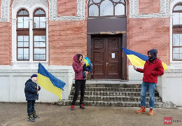 «На вулиці війна. І для нас всі українці вважаються євреями": як Садгірська синагога у Чернівцях стала прихистком для десятків переселенців з усієї України