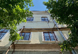 Влада може допомогти з ремонтом: у Чернівецькій міськраді роз’яснили, хто має стежити за фасадами будинків