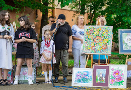 У Чернівцях на виставку «Квіти Перемоги» до Дня Незалежності запросили воїнів, які проходять реабілітацію у медзакладах Буковини