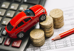 Автомобілі в Україні можуть обкласти новим податком. І не лише авто