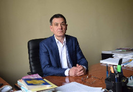 Стало відомо, скільки заробляють ректори топ-вишів України і ректор ЧНУ Роман Петришин