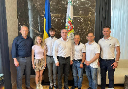 Роман Клічук нагородив грамотами чернівецьких спортсменів за призові місця на Чемпіонаті світу з жиму лежачи в США