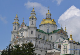 Московські попи покрали частину ікон та здійснюють самовільне будівництво у Почаївській лаврі: що встановила перевірка