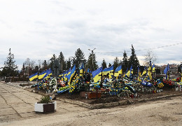 Влада у Чернівцях бідкається: Центральне кладовище Чернівців майже заповнене...