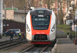 З Чернівців на польський кордон курсуватиме потяг