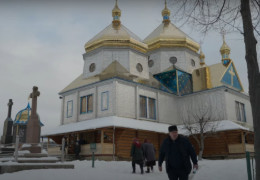 "Хай Епіфаній поверне свята на місце": у Космачі на Прикарпатті прихожани храму ПЦУ "збунтувалося" проти нового календаря