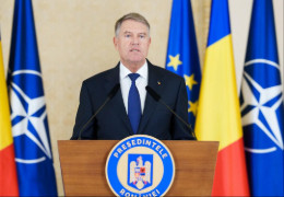 Президент Румунії Клаус Йоганніс подає у відставку. Що сталося?