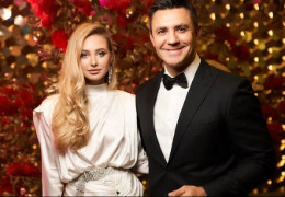 Як "слуга" нардеп Тищенко з ексдружиною рятують арештовані у їхньому домі сотні тисяч готівки