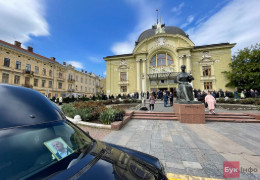 Як чернівчани прощалися з багатолітнім мером Чернівців Миколою Федоруком (ФОТОРЕПОТАЖ)