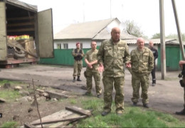 Це було рівно 10 років тому. "Нах*я ми будуємо блокпости, бл*дь?!" - як генерал Москаль облаяв силовиків (ВІДЕО)